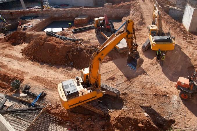 Movimiento de tierras para obra pesada
